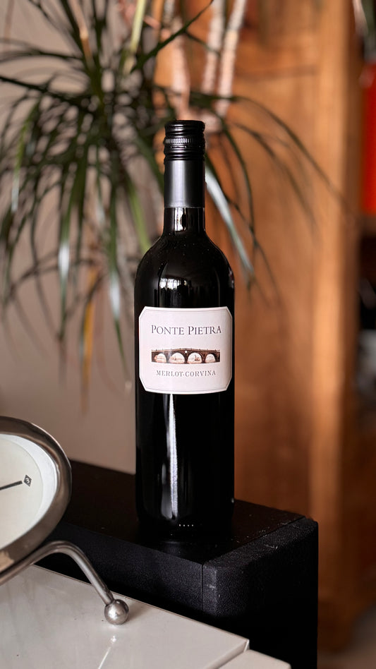 **Amazing Value For Money** Merlot / Corvina, Ponte Pietra, Italy 75cl