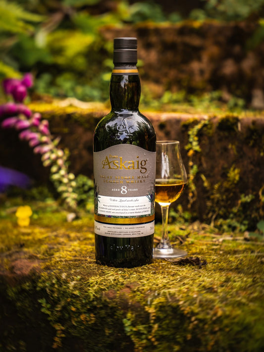 **This way whisky snobs** Whisky, 8 Years, Single Malt, Port Askaig, Isley, Scotland, 70cl, 45.8%